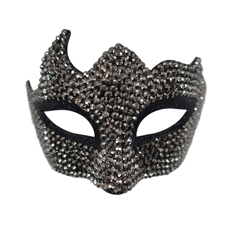 demi-masque de carnaval serti de diamants