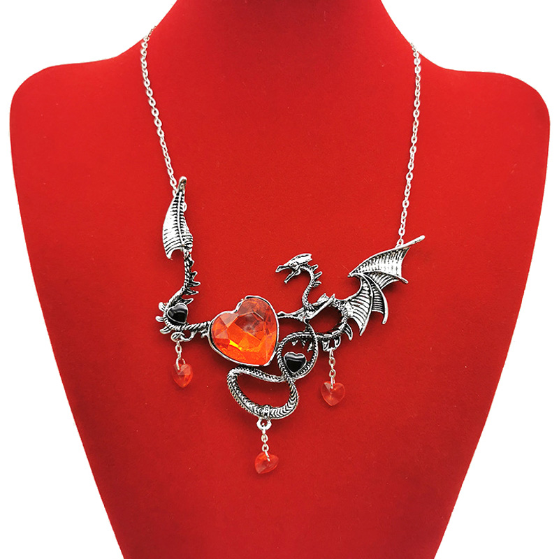 Charme Collier de coeur dragon