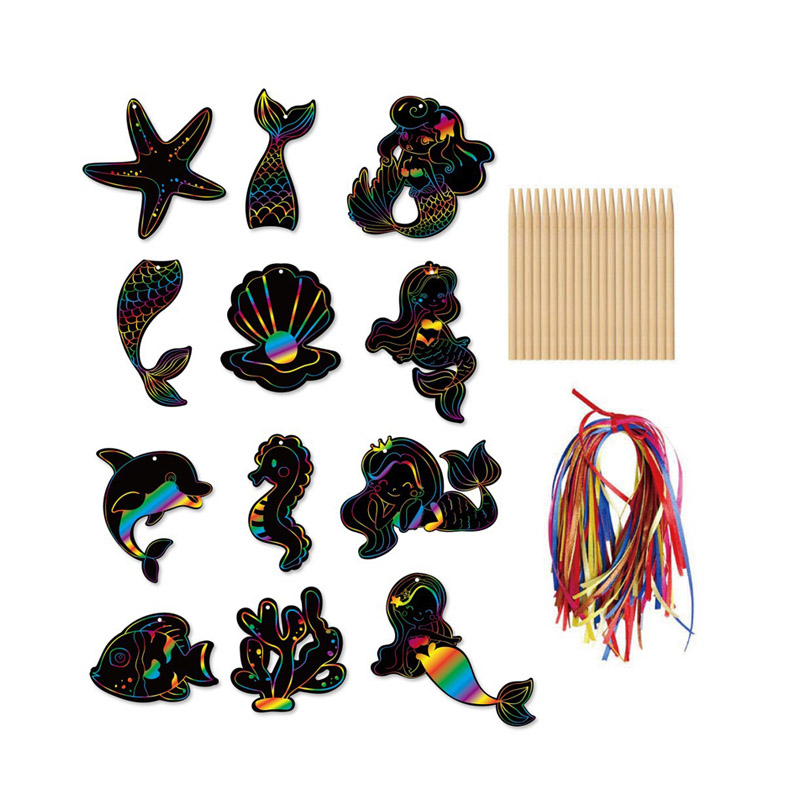 Scratch de papier coloré de la forme spéciale des enfants