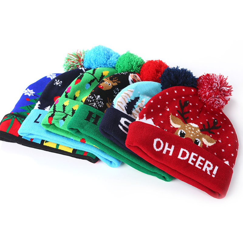 Chapeau tricoté de Noël