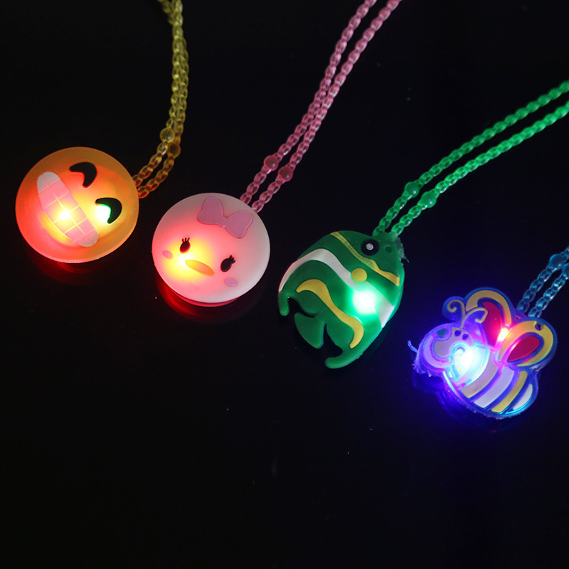 Collier lumineux LED en perles acryliques colorées