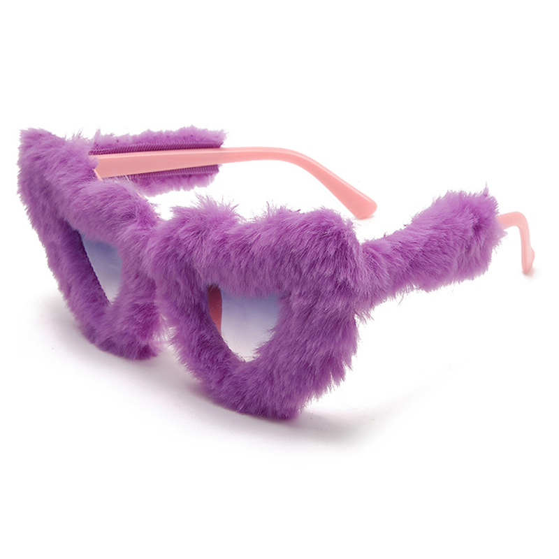 Lunettes de soleil d'amour floues