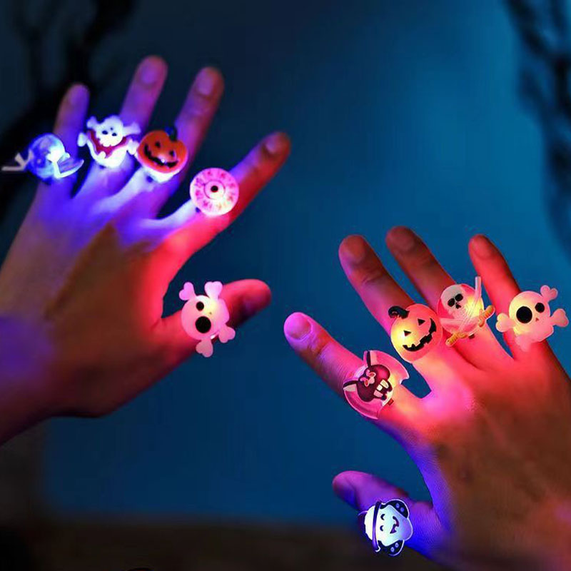 Bague d'Halloween à lumière LED