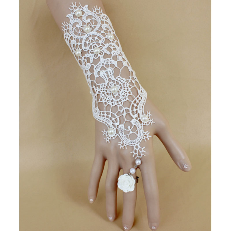Bracelet à bras en dentelle perlé