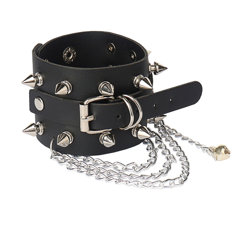 Bracelet en alliage en cuir rivet